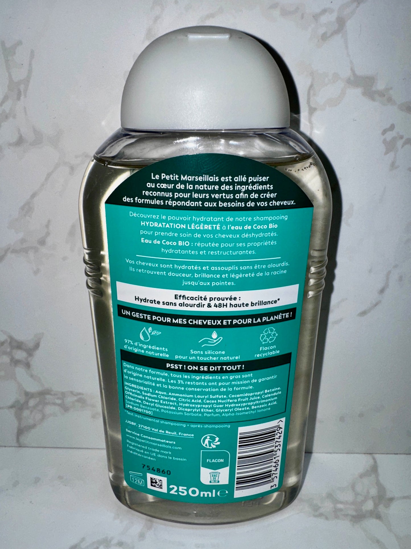 Le Petit Marseillais - Shampooing Hydration Légèreté Eau de Coco / Feuchtigkeits-Shampoo Kokoswasser 250ml