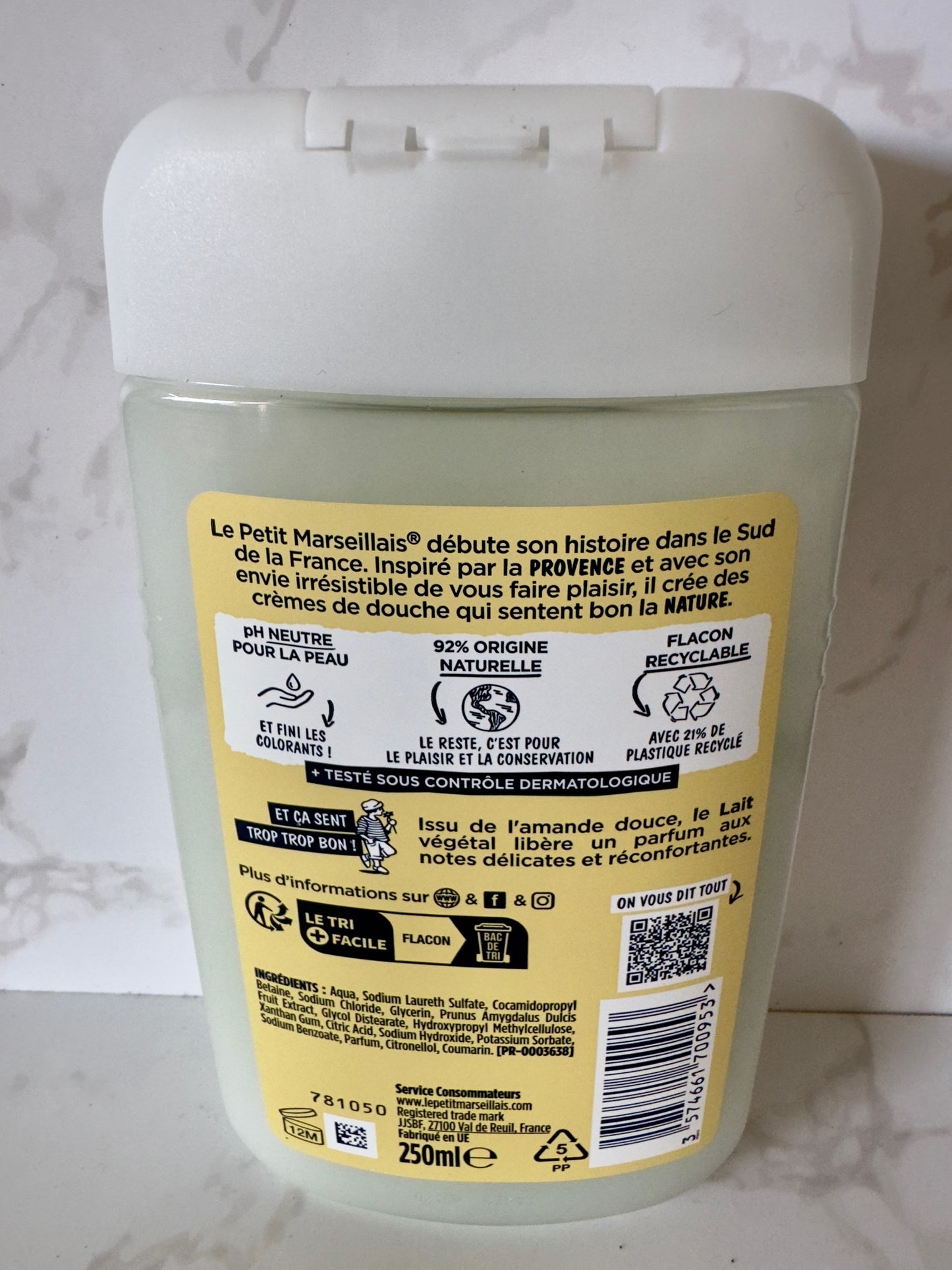 Le Petit Marseillais - Crème Douche Extra Douce Lait - Milch Creme-Dusche 250m