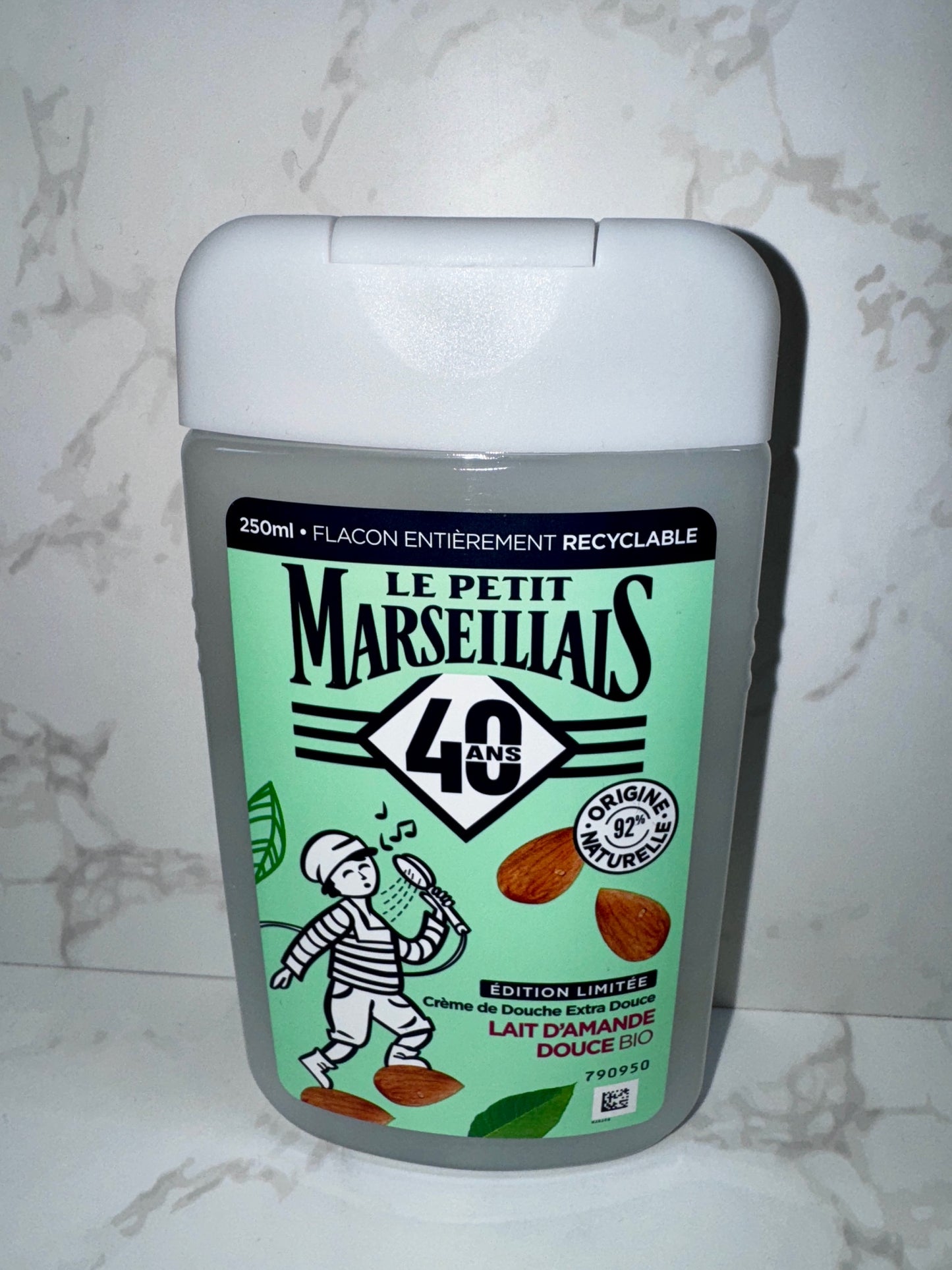 Le Petit Marseillais - Crème de Douche Amande Douce / Cremedusche süsse Mandel 250ml Edition Limitee