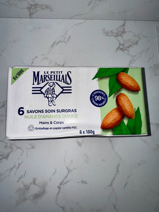 Le Petit Marseillais - Savon Soin Surgras Huile D'Amande Douce / Pflegeseife Mandelöl 6x 100g